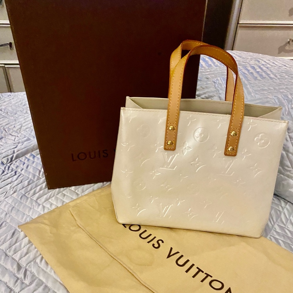 Louis Vuitton Reade PM